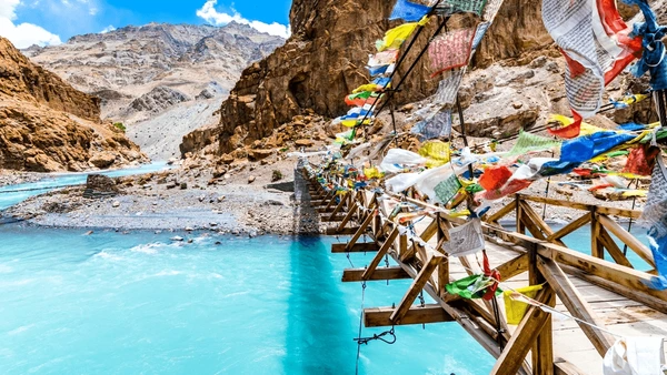Specialist in tailor-made travel to the Himalayas