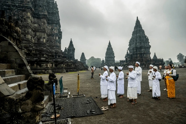 Participer à une cérémonie dans un temple hindou